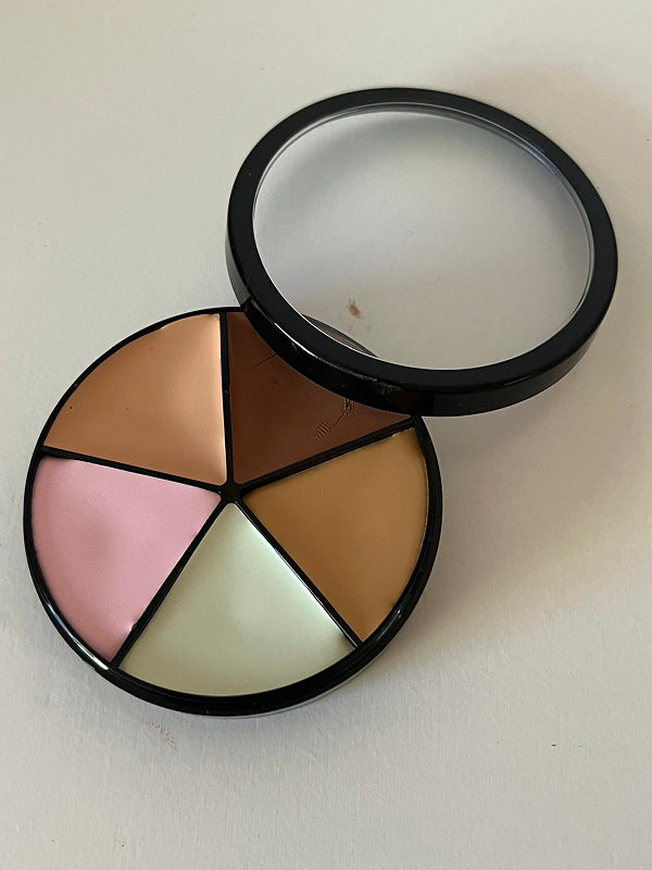 Correcting Pallet